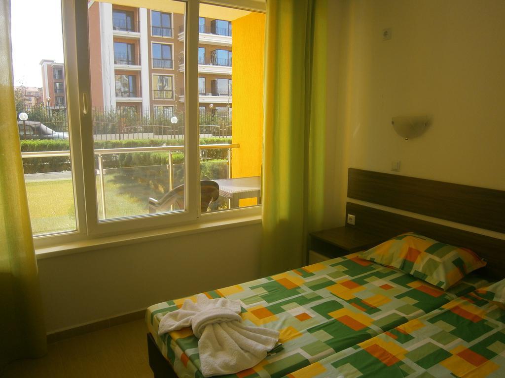 Anna Marina Apartments Sveti Vlas Habitación foto