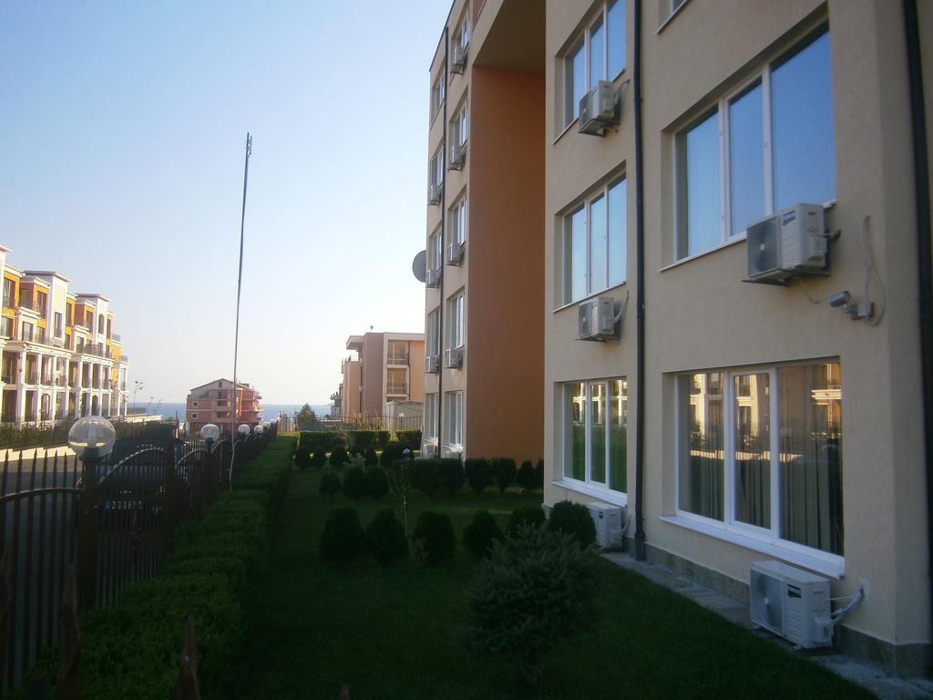 Anna Marina Apartments Sveti Vlas Exterior foto