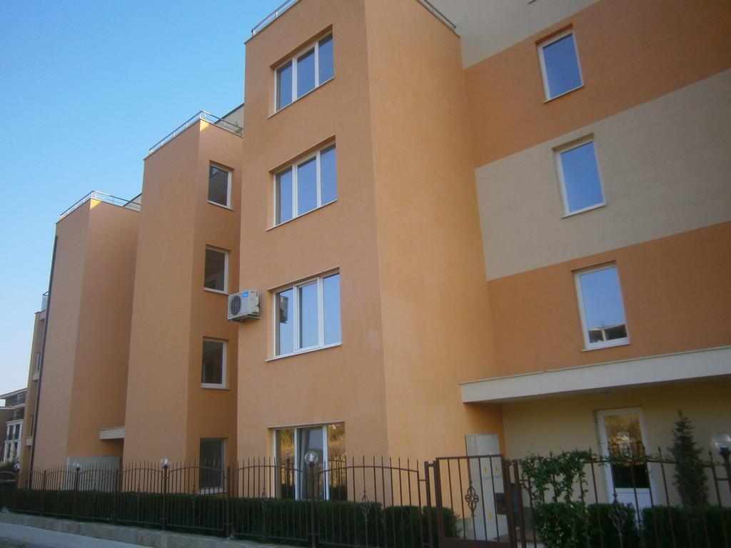 Anna Marina Apartments Sveti Vlas Exterior foto