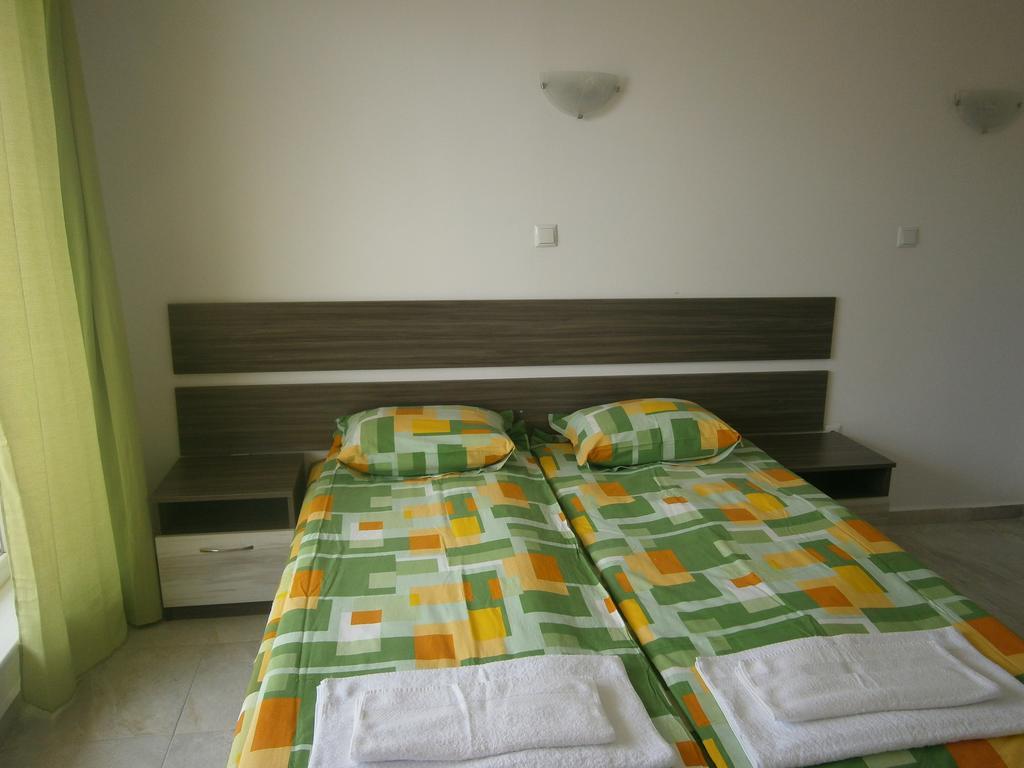 Anna Marina Apartments Sveti Vlas Exterior foto