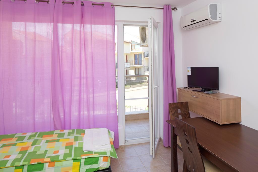 Anna Marina Apartments Sveti Vlas Exterior foto