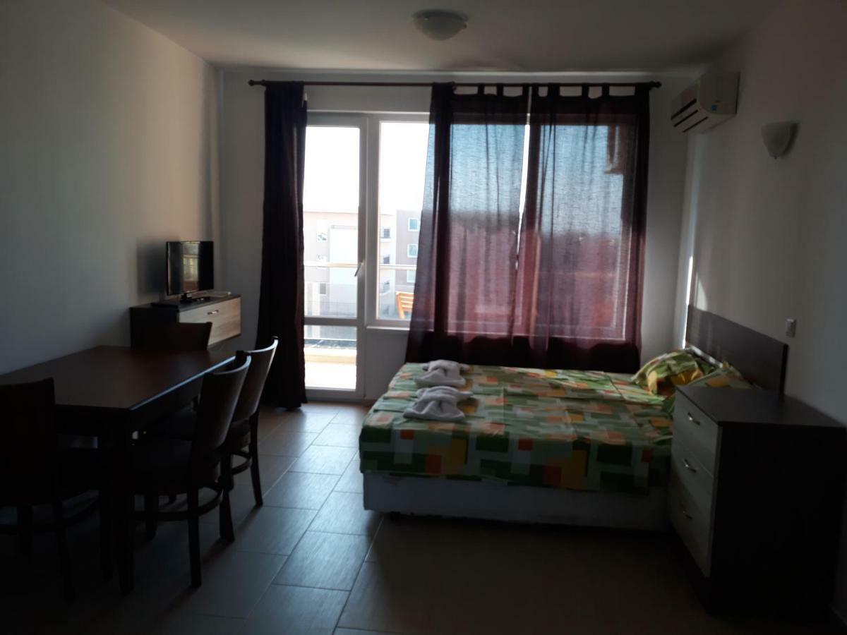 Anna Marina Apartments Sveti Vlas Exterior foto